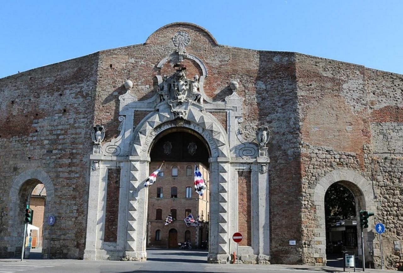 Cor Magis Kamullia - 200 Meters From The Historic Center And Close To The Train Station Siena Exterior photo
